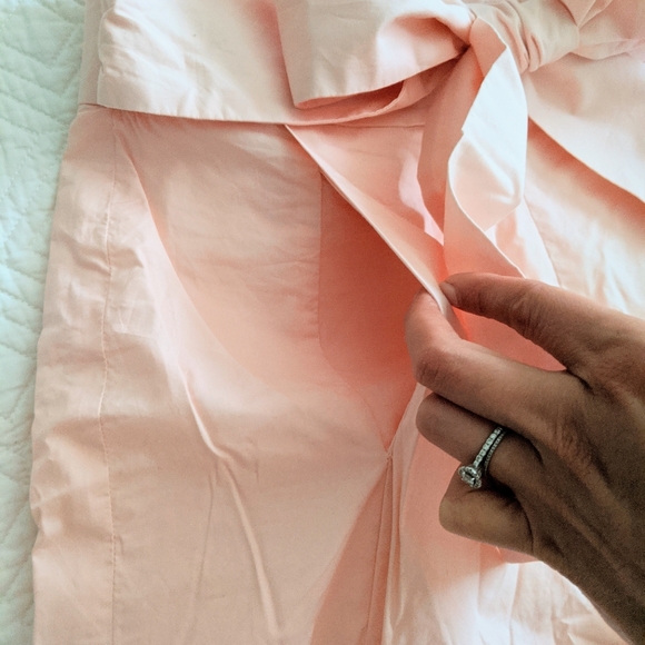 J. Crew high waisted bow short in baby pink - Picture 3 of 3